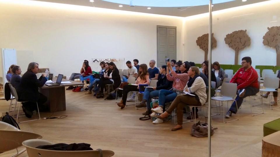 Una delle prime lezioni del Workshop di Social Media Storytelling tenutosi presso il Rimini Tourism Innovation Square